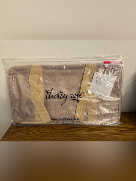 thirty-one Handbags - NWT Thirty-One Medium Utility Tote Bag Frosted Gold Metallic
